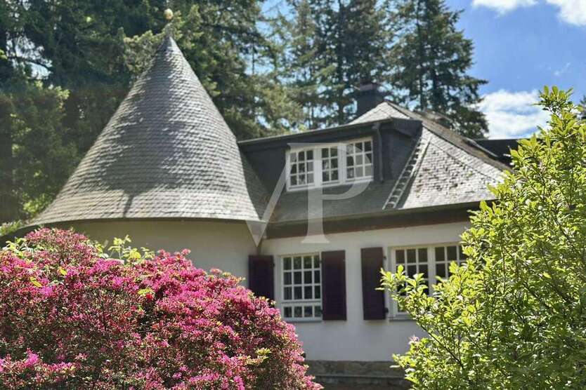 Haus zum Kaufen in Roetgen Mulartshütte 885.000 € 240 m²