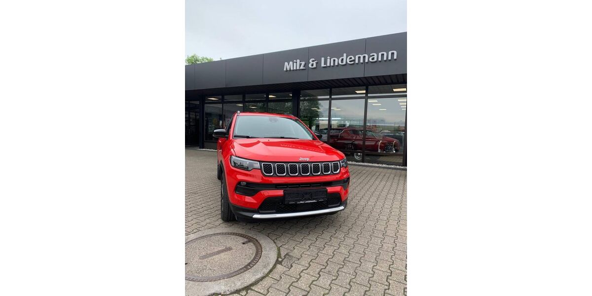 Jeep Compass 67.400 km 18.390 &euro; Jülich 52428