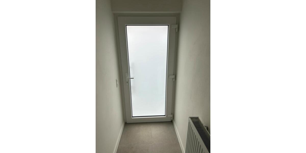 Zweifamilienhaus mit separaten Eingang Erdgeschoss zu vermieten 3.5 zimmer