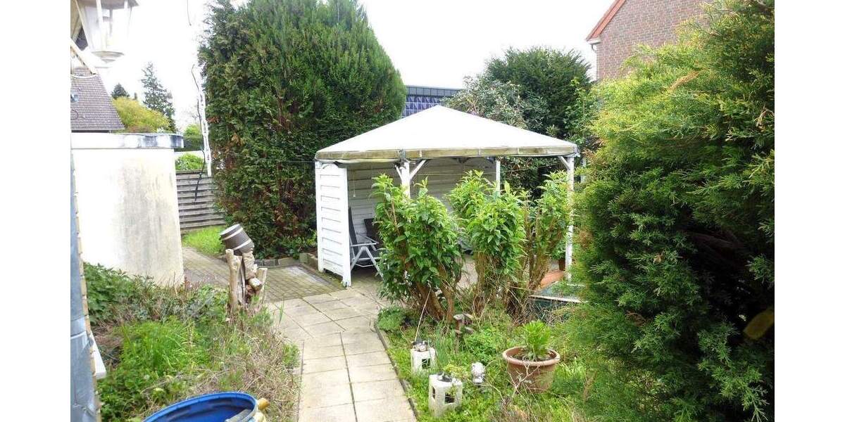 Bungalow Baesweiler - 5 Zimmer, 150 m&sup2;, 300.000&euro; | Angebot:25671392