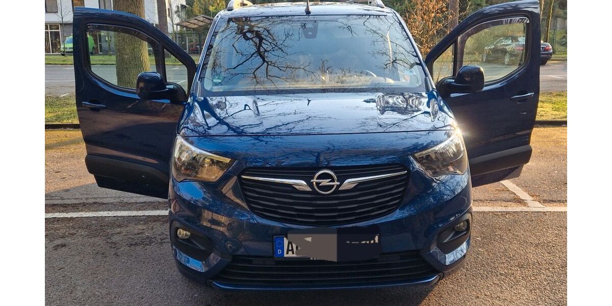 Opel Combo Life 70.000 km 15.980 &euro; Aachen 52078
