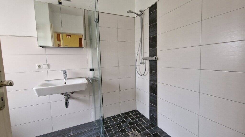 Etagenwohnung Würselen Broichweiden - 5 Zimmer, 144 m&sup2;, 235.000&euro; | Angebot:26557092