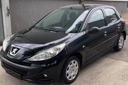 Peugeot 206 180.000 km 2.200 € Aachen 52070