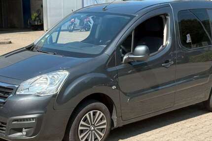 Peugeot Partner 79.663 km 8.990 € Alsdorf - Aachen 52477