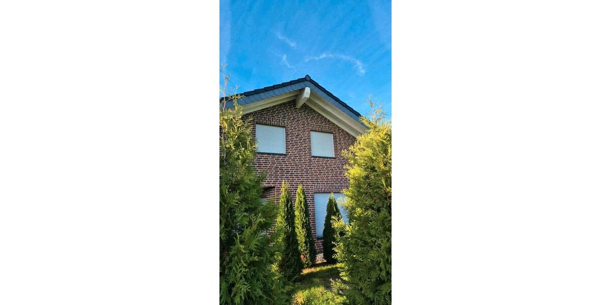 Einfamilienhaus KFW55 232m 2011 2 Garagen mit Restarbeiten 5 zimmer