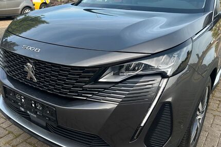 Peugeot 5008 74.000 km 28.999 &euro; würselen 52146