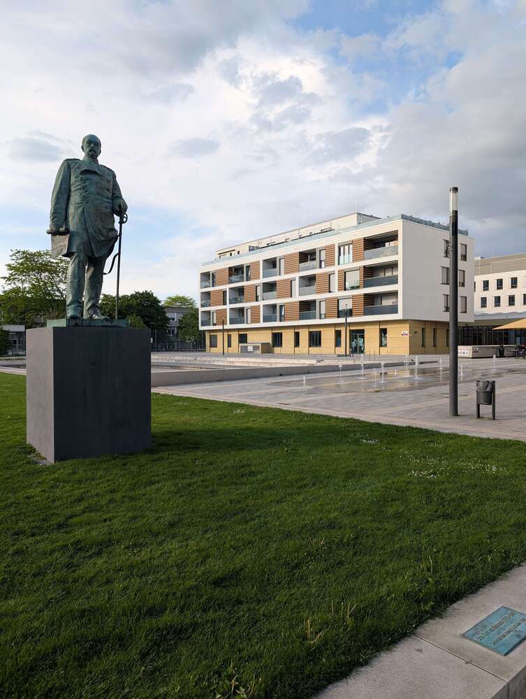 Wohnung zum Mieten in Düren 940 € 94 m²