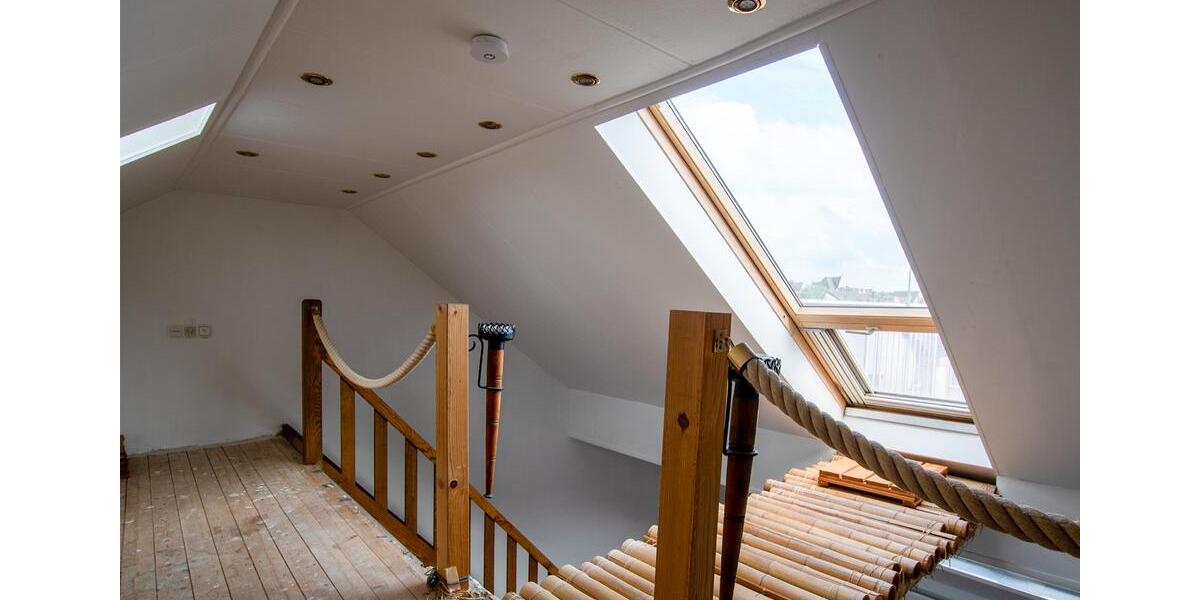Dachgeschoßwohnung Aachen Aachen-Mitte - 2 Zimmer, 80 m&sup2;, 330.000&euro; | Angebot:26901784