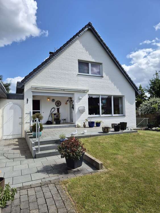 Haus zum Kaufen in Alsdorf-Begau 469.000 € 136 m²
