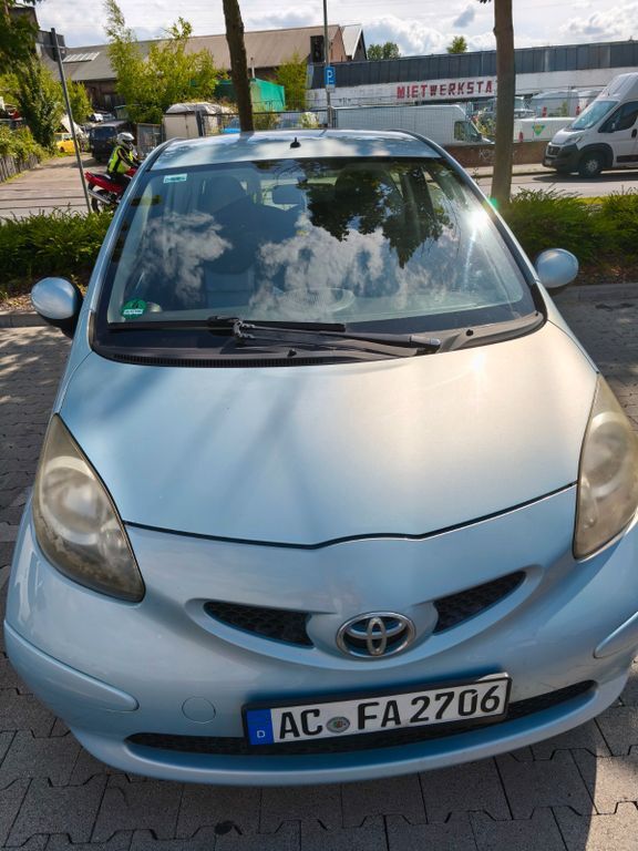 Aygo (X)