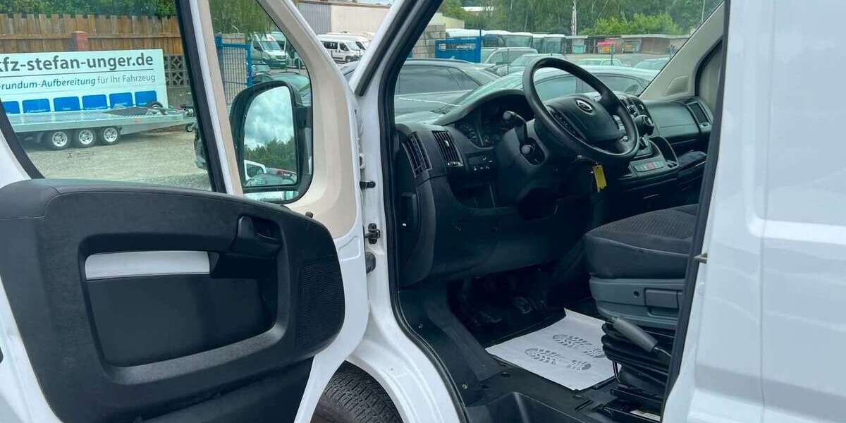 Opel Movano 91.878 km 15.990 &euro; Stolberg 52222