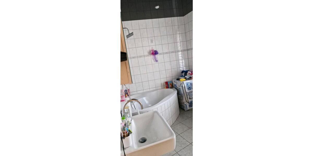 Reihenhaus Eschweiler - 7 Zimmer, 180 m&sup2;, 395.000&euro; | Angebot:26822014