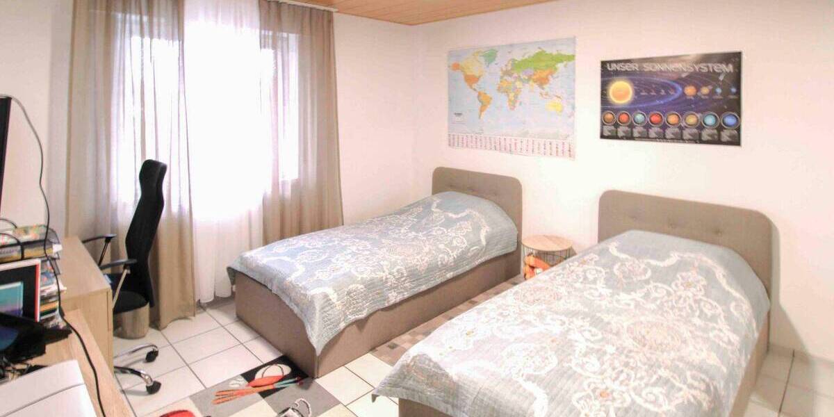 Mehrfamilienhaus, Wohnhaus Hürtgenwald Kleinhau - 8 Zimmer, 220 m&sup2;, 315.000&euro; | Angebot:26307597