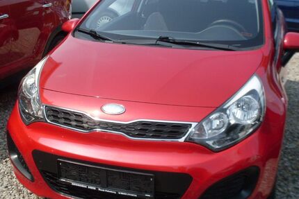 Kia Rio 128.000 km 4.950 € Übach-Palenberg 52531