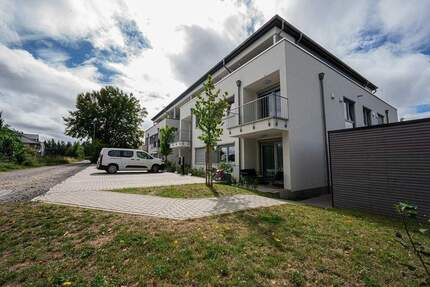 Wohnen mit Stil und Komfort: Helle 2-Zimmer-Wohnung im 1. OG mit Balkon und barrierefreiem Zugang 2 zimmer