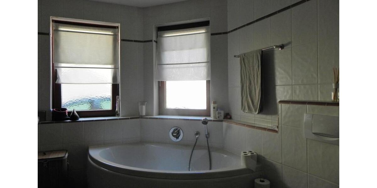 Einfamilienhaus Gangelt - 5 Zimmer, 180 m&sup2;, 1.870&euro; | Angebot:26086701