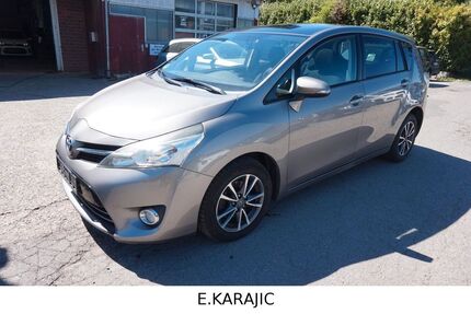 Toyota Verso 174.000 km 5.990 &euro; ESCHWEILER - KINZWEILER 52249