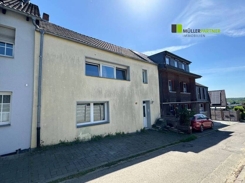 Ein- bis Zweifamilienhaus in ruhiger Lage von Stolberg Velau!