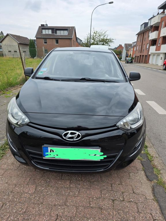 i20