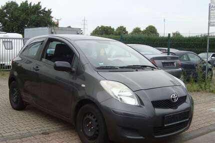 Toyota Yaris 257.500 km 1.750 € Linnich 52441