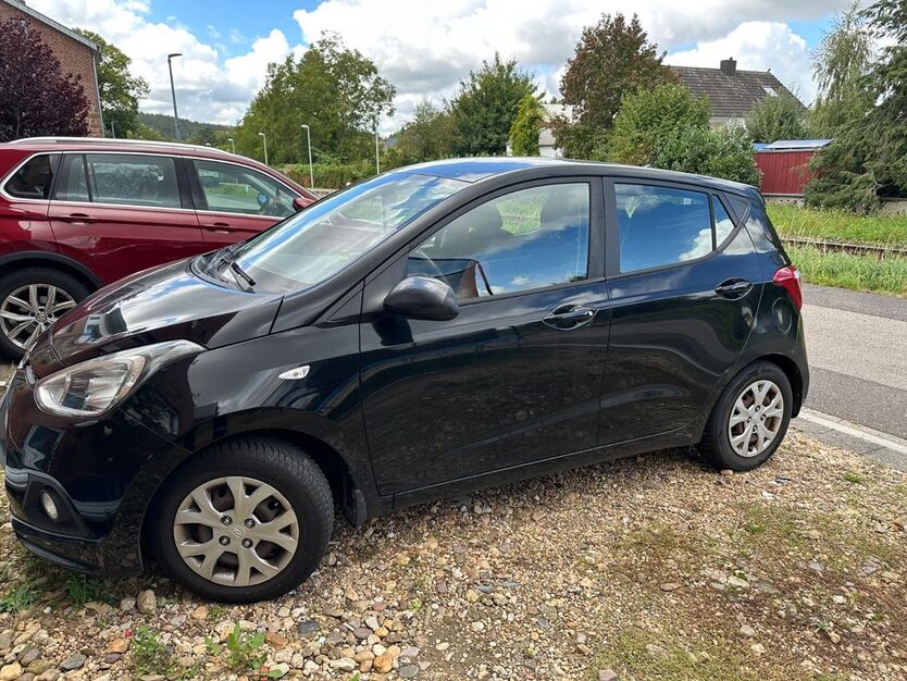 Hyundai i10 115.500 km 5.300 € Kreuzau 52372