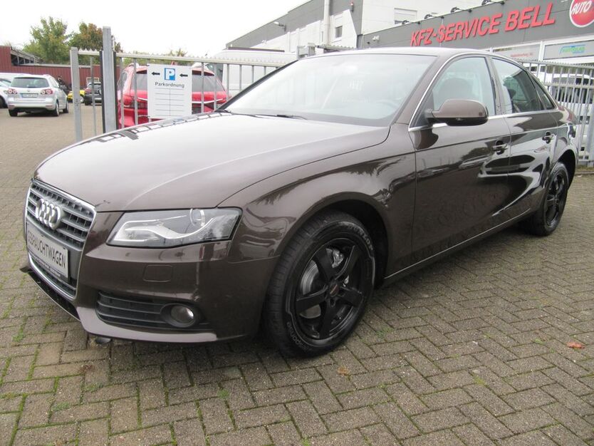 Audi A4 139.250 km 7.899 € Düren 52353