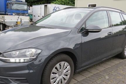 VW Golf 87.184 km 14.161 € Übach-Palenberg 52531