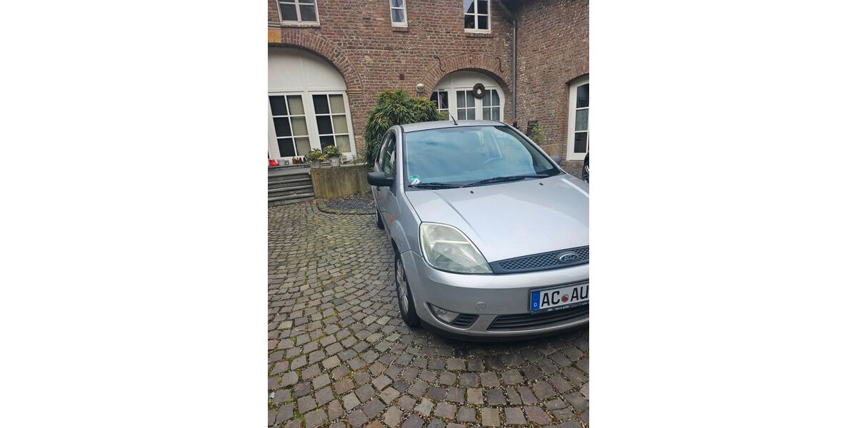 Ford Fiesta 210.000 km 1.500 &euro; Herzogenrath 52124