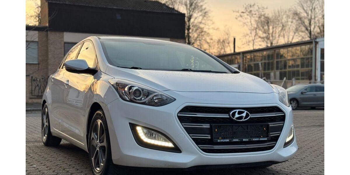 Hyundai i30 88.633 km 8.850 &euro; Düren 52349