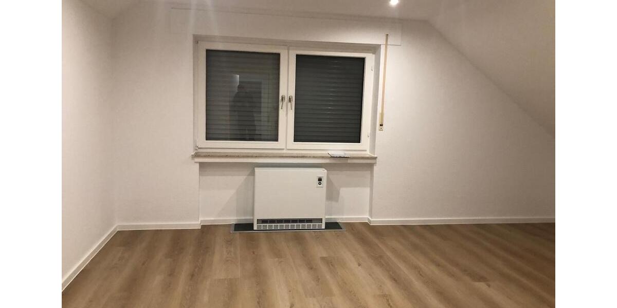 Dachgeschoßwohnung Jülich - 2 Zimmer, 64 m&sup2;, 910&euro; | Angebot:25420399