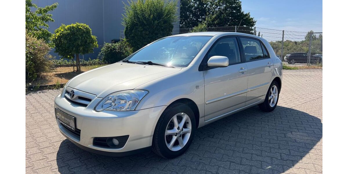 Toyota Corolla 85.000 km 5.490 &euro; Eschweiler 52249