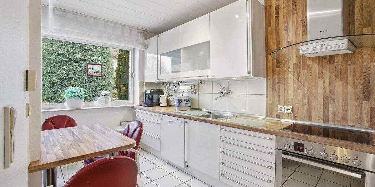 Reihenmittelhaus Düren Niederau - 4 Zimmer, 124 m&sup2;, 345.000&euro; | Angebot:25821916