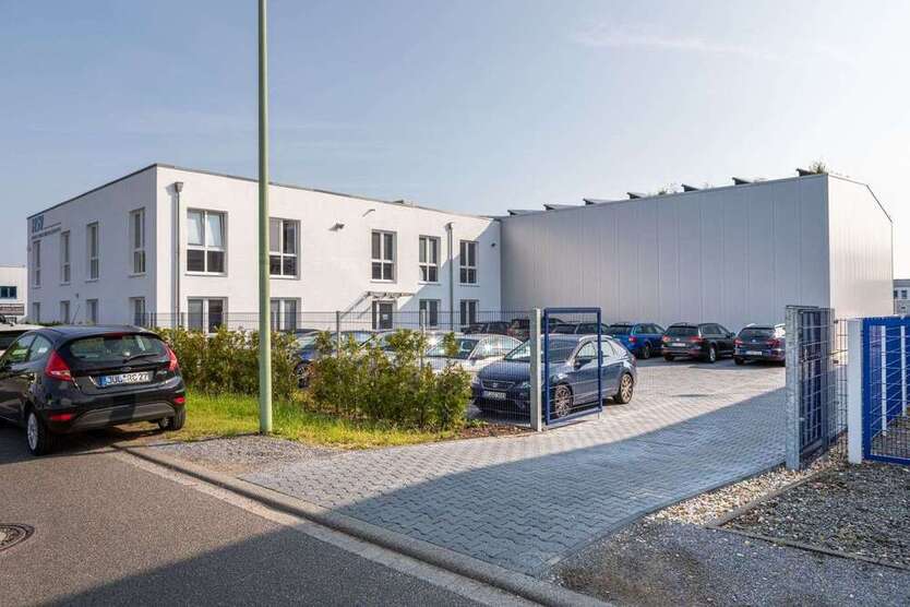 Büro in Baesweiler 1.295.000 € 740 m²