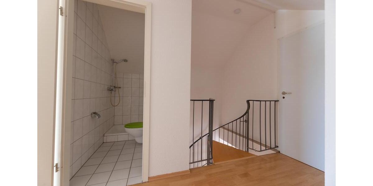 Dachgeschoßwohnung Aachen Eilendorf - 5 Zimmer, 119 m&sup2;, 380.000&euro; | Angebot:27202306
