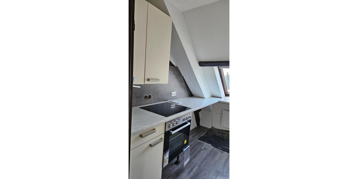 Dachgeschoßwohnung Alsdorf - 2 Zimmer, 89 m&sup2;, 650&euro; | Angebot:25655173