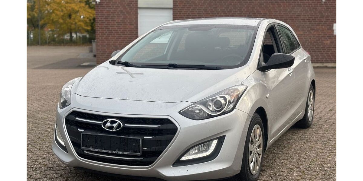 Hyundai i30 149.475 km 7.400 &euro; Düren 52349