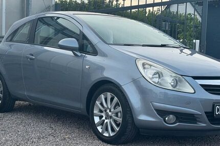 Opel Corsa 67.600 km 4.699 &euro; Düren-Merken 52353