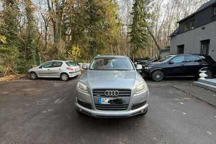 Audi Q7 280.000 km 5.300 &euro; Eschweiler 52249