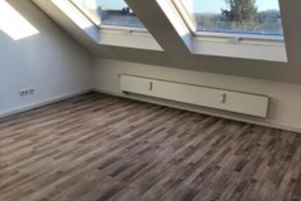 Charmante Dachgeschosswohnung zimmer