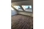 Charmante Dachgeschosswohnung zimmer