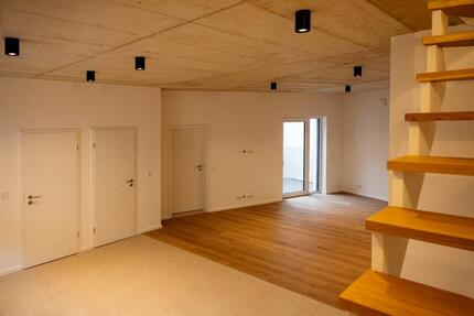 Haus Düren Distelrath - 3 Zimmer, 110 m&sup2;, 1.425&euro; | Angebot:25094749