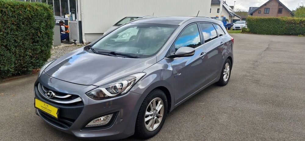 i30
