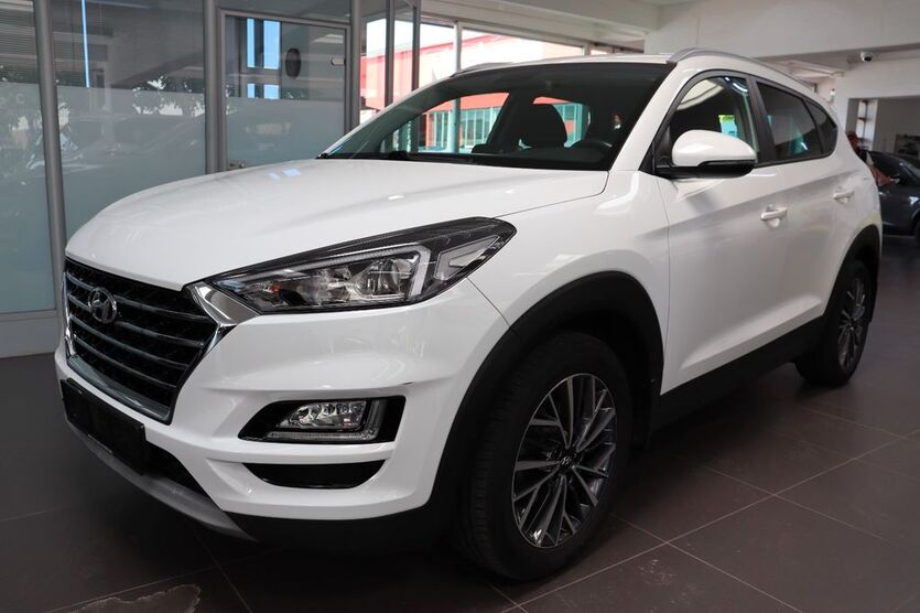 Hyundai TUCSON 90.098 km 17.700 € Düren 52349