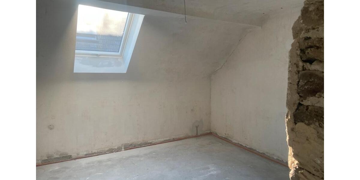 Dachgeschoßwohnung Aachen Aachen-Mitte - 3 Zimmer, 72 m&sup2;, 900&euro; | Angebot:25793347