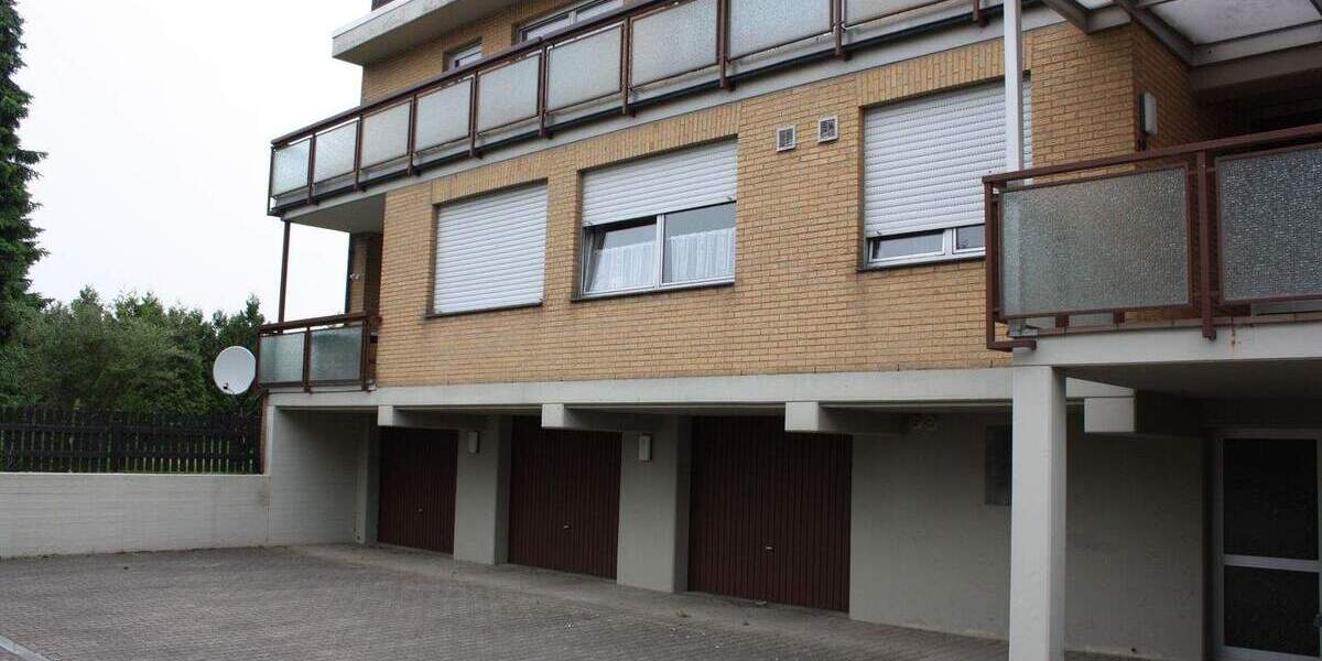 Schickes, modernes 2-Familienhaus mit drei Garagen in 52382 Niederzier 8 zimmer