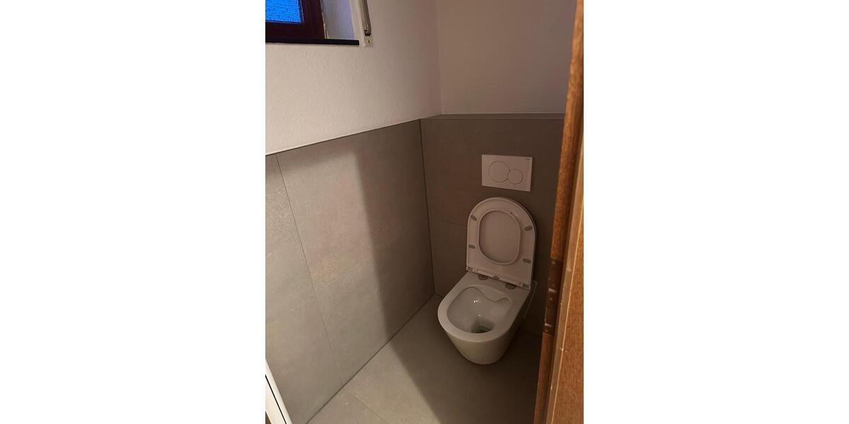 Schöne sanierte Wohnung in Kreuzau mit Balkon und Parkplatz 3 zimmer