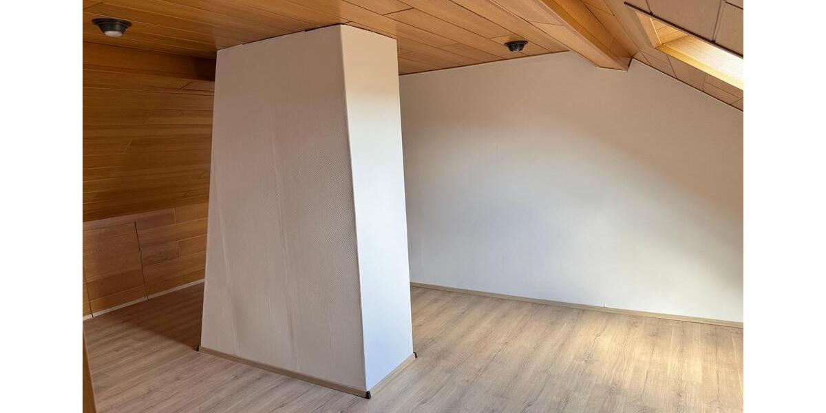 Doppelhaushälfte Alsdorf - 6 Zimmer, 180 m&sup2;, 1.550&euro; | Angebot:26241547