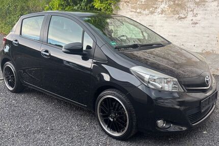 Toyota Yaris 31.000 km 8.500 &euro; Selfkant 52538