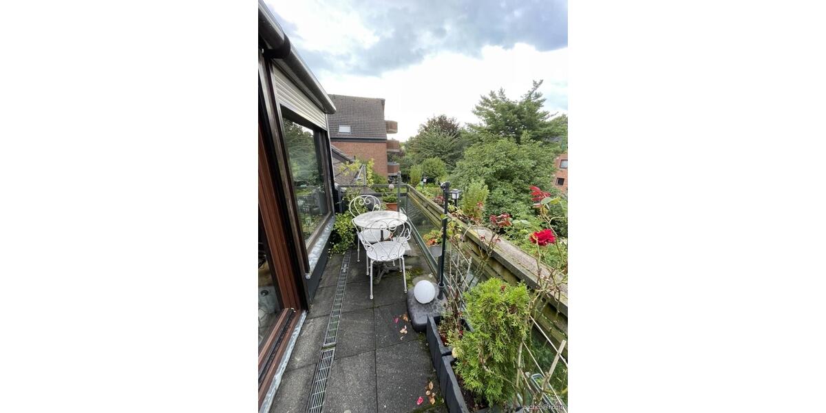 Dachgeschoßwohnung Aachen Aachen-Mitte - 2.5 Zimmer, 73 m&sup2;, 800&euro; | Angebot:25790791