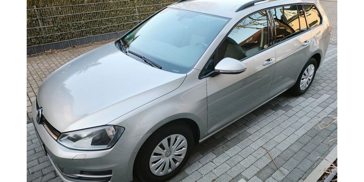 VW Golf 158.100 km 7.200 &euro; Würselen 52146
